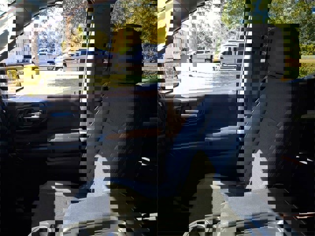 Used 2022 Chevrolet Silverado 1500 Custom w/ Safety Confidence Package image 88