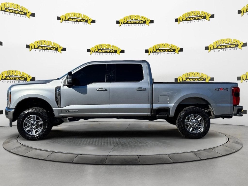 Used 2024 Ford F350 Lariat image 2