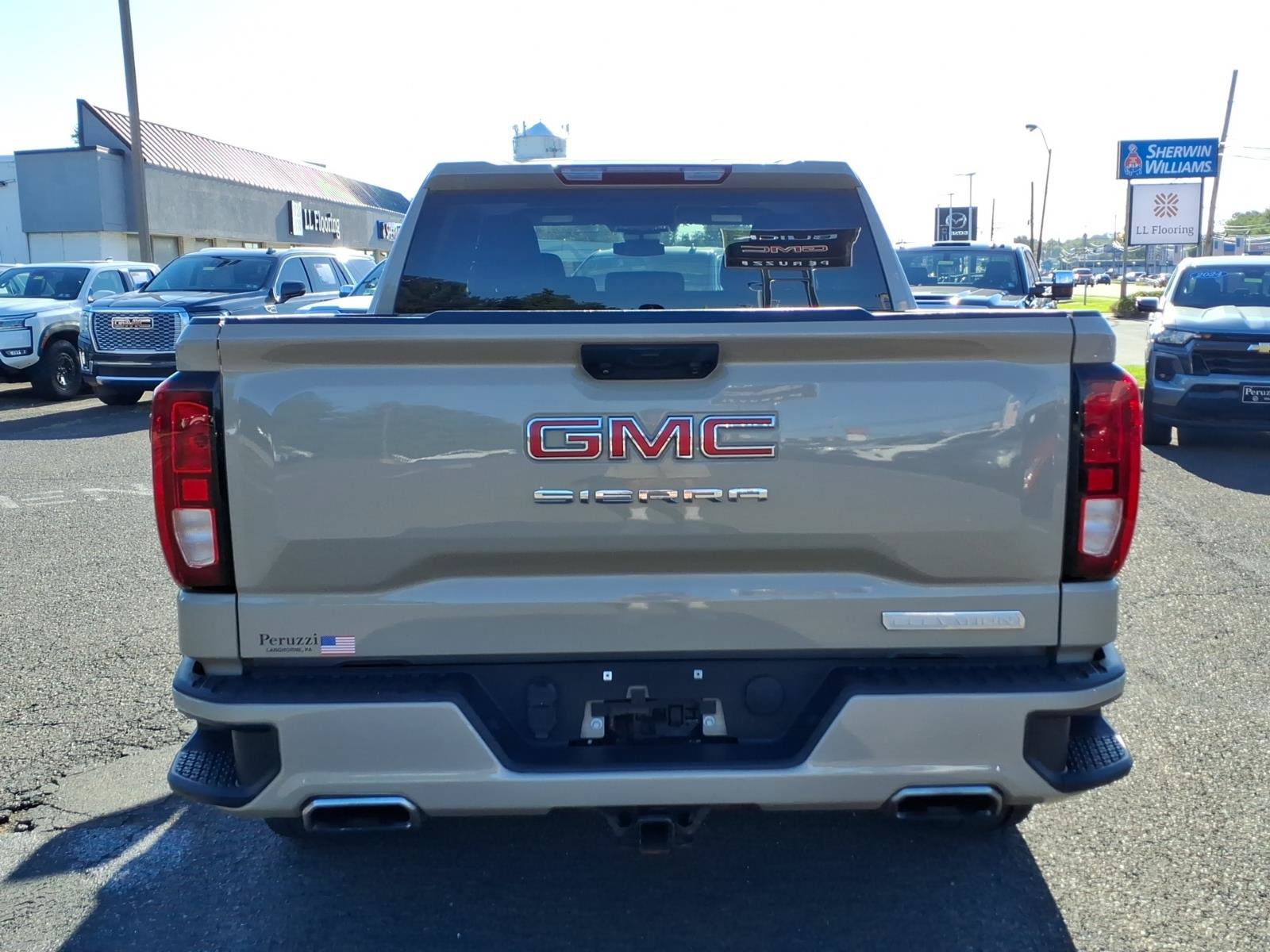 Certified 2022 GMC Sierra 1500 Elevation w/ X31 Off-Road Package AWD/4WD image 4