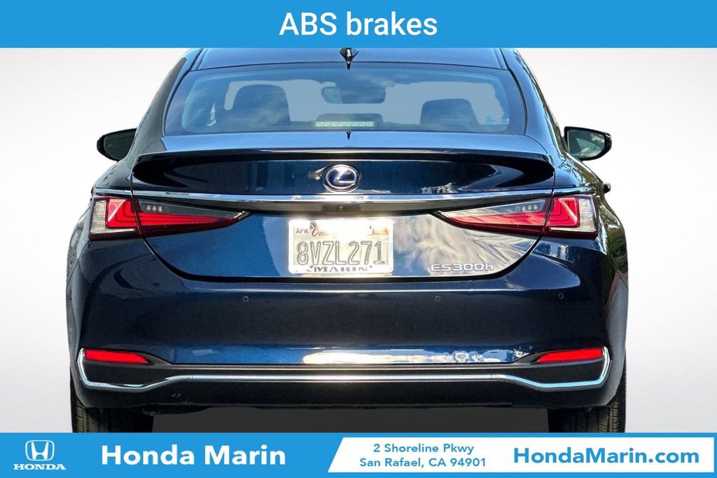 Used 2021 Lexus ES 300h w/ Premium Package image 6