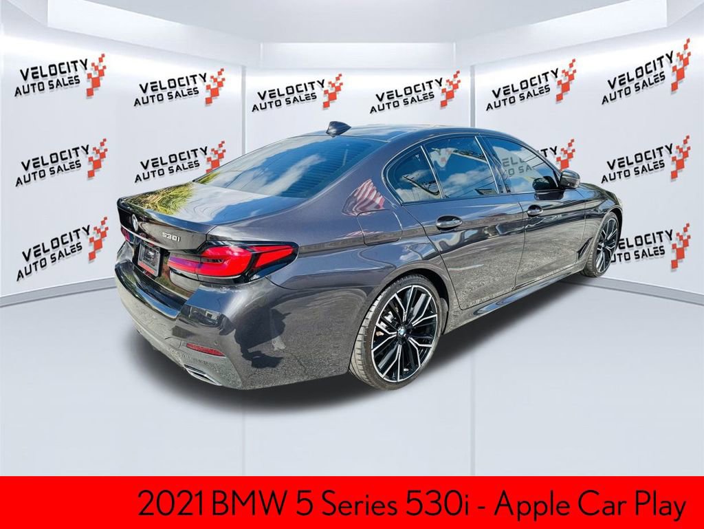 Used 2021 BMW 530i w/ M Sport Package image 3