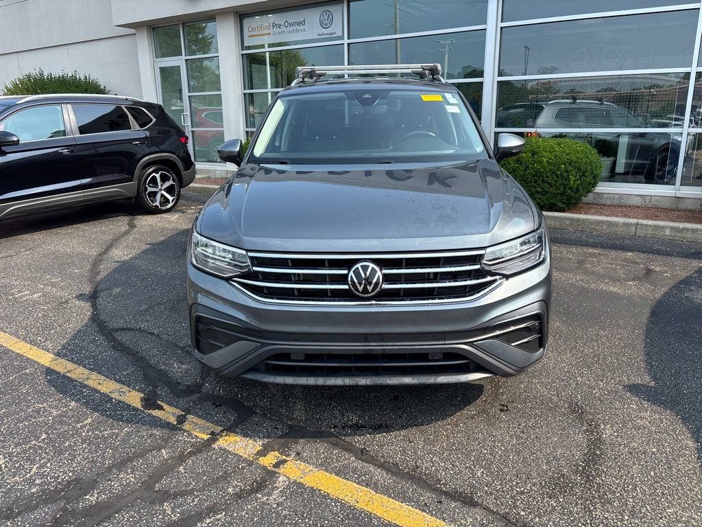 Used 2022 Volkswagen Tiguan SE AWD/4WD image 3