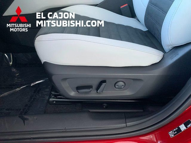 New 2026 Mitsubishi Outlander SE FWD image 10
