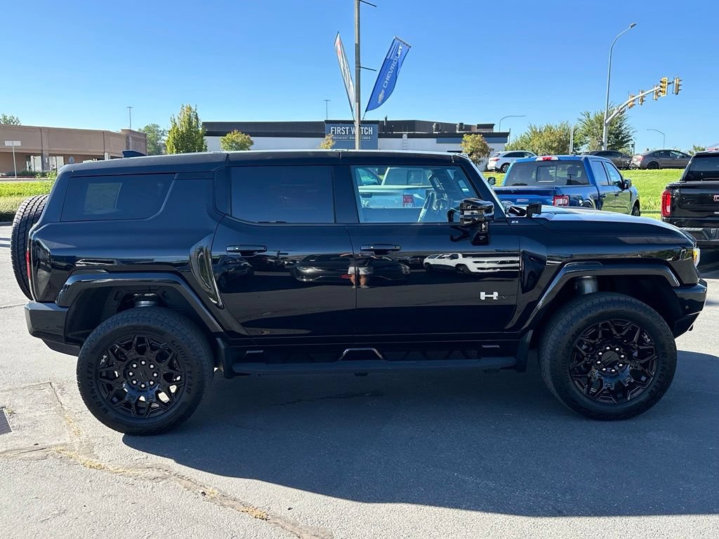 Certified 2024 GMC Hummer EV 2X w/ LPO, Illumination Package AWD/4WD image 7