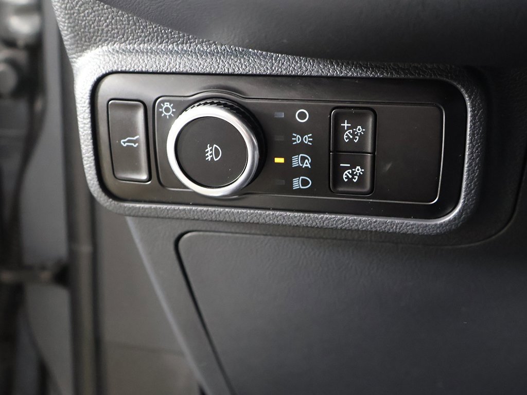 Used 2025 Ford Explorer ST-Line w/ ST-Line Street Pack image 40