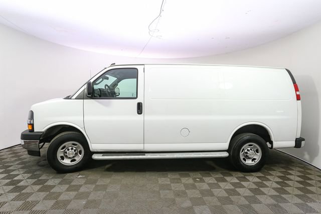 Used 2024 Chevrolet Express 2500 w/ Driver Convenience Package RWD image 6