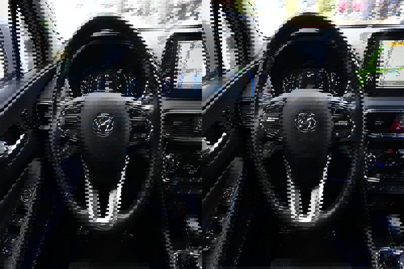 Used 2019 Hyundai Santa Fe Ultimate image 9