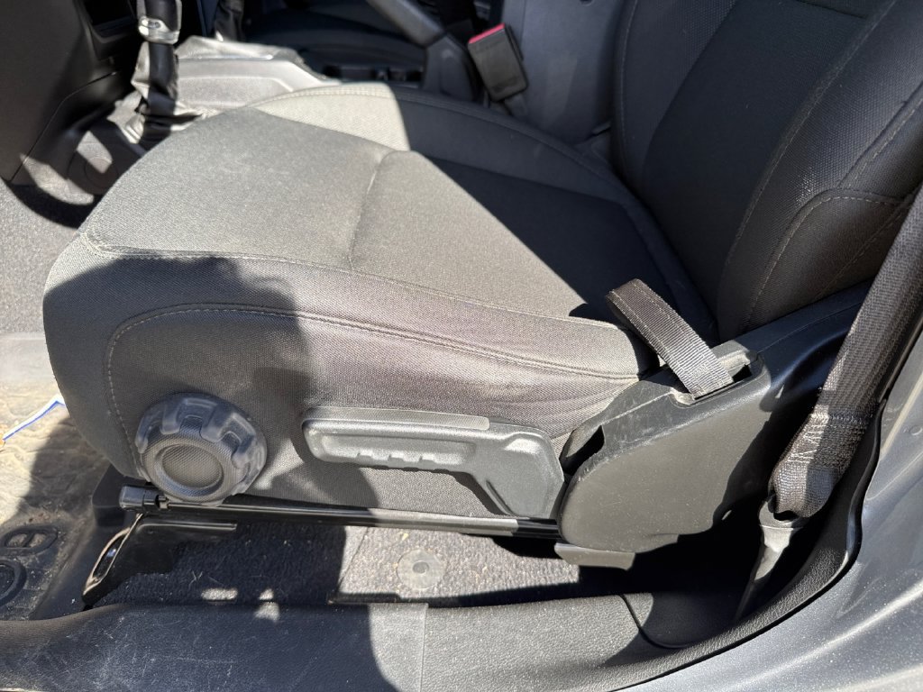 Used 2021 Jeep Gladiator Sport AWD/4WD image 13