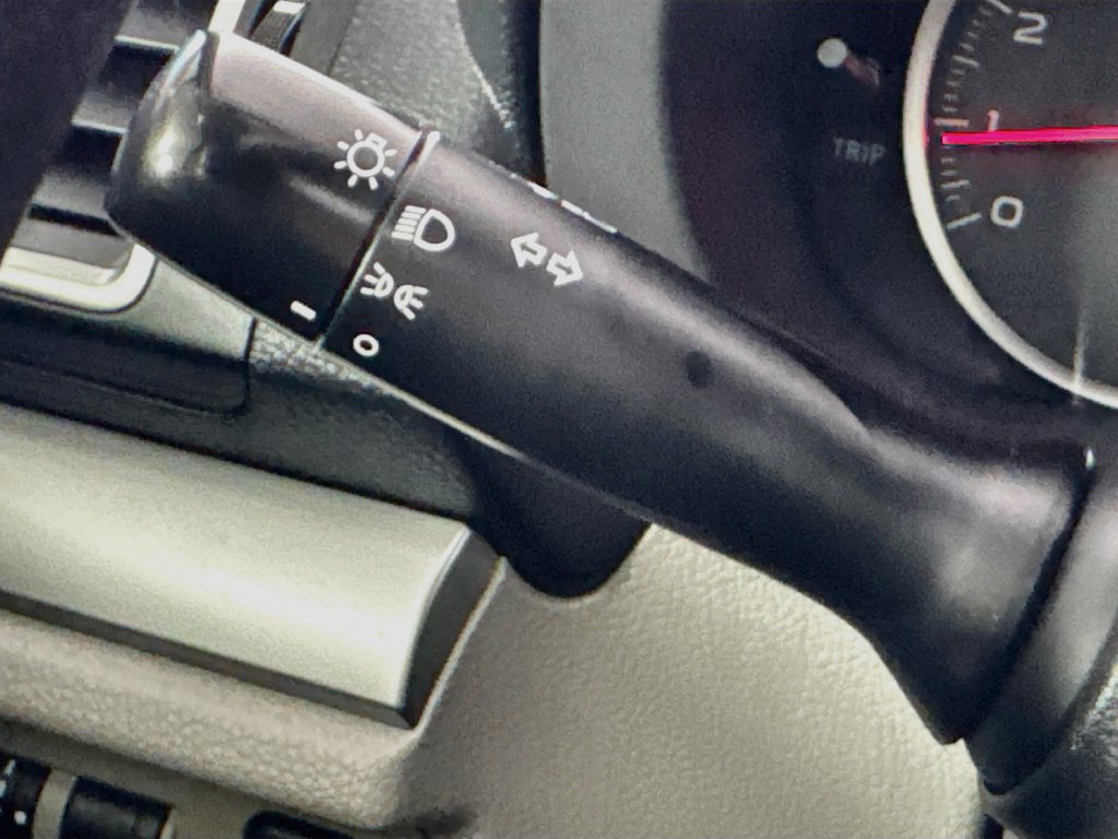 Used 2018 Subaru Forester 2.5i AWD/4WD image 12