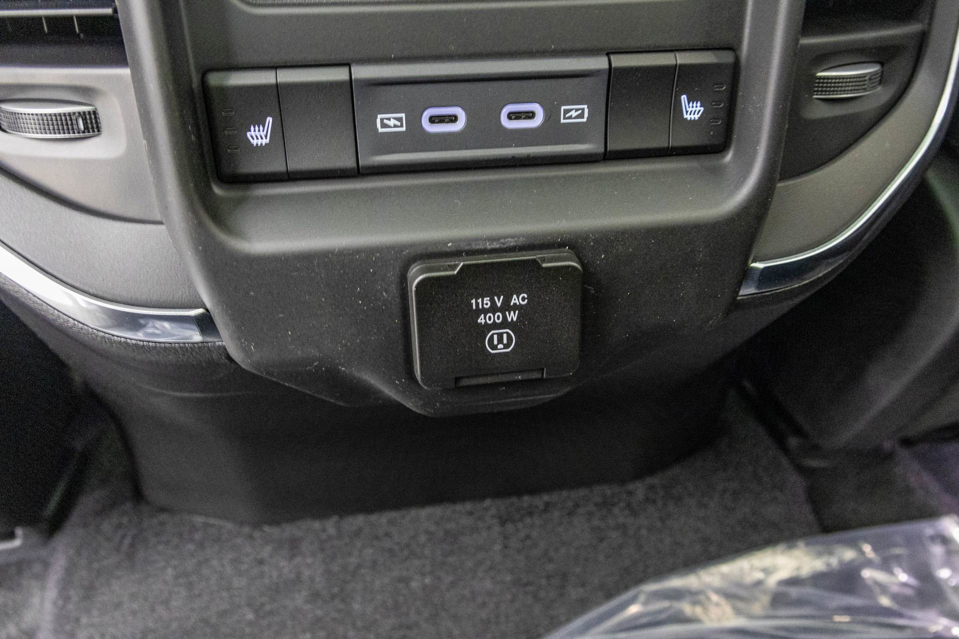 New 2026 RAM 1500 Laramie w/ Night Edition AWD/4WD image 39