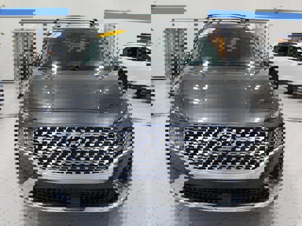 Used 2022 Hyundai Santa Fe Limited image 2
