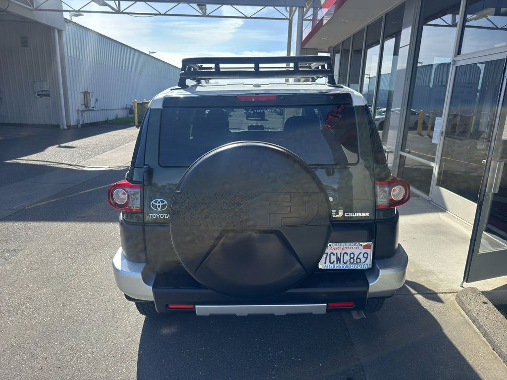 Used 2013 Toyota FJ Cruiser 4WD w/ Upgrade Pkg image 9