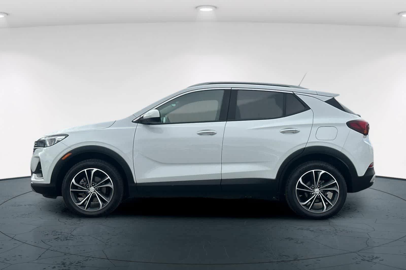 Used 2021 Buick Encore GX Select AWD/4WD image 9