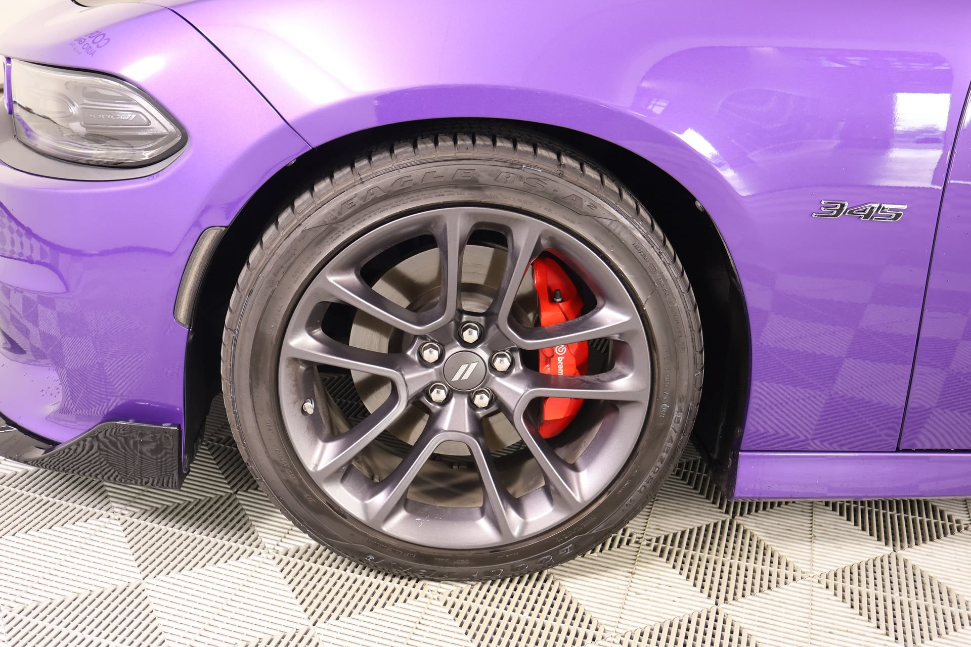 Used 2023 Dodge Charger R/T w/ Performance Handling Group RWD image 17