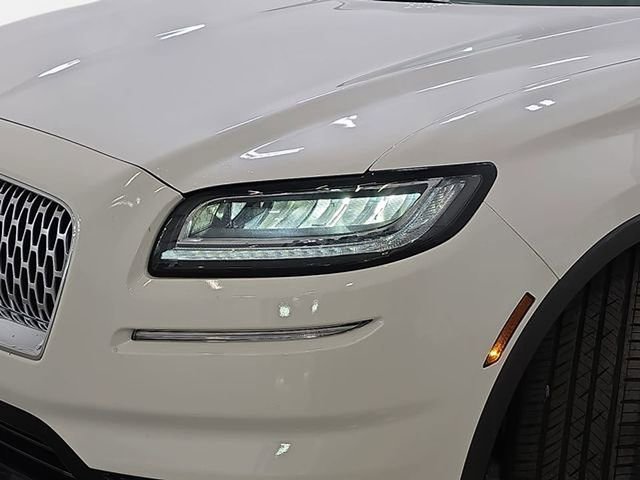 Certified 2022 Lincoln Nautilus Reserve w/ Cargo Utility Package AWD/4WD image 28