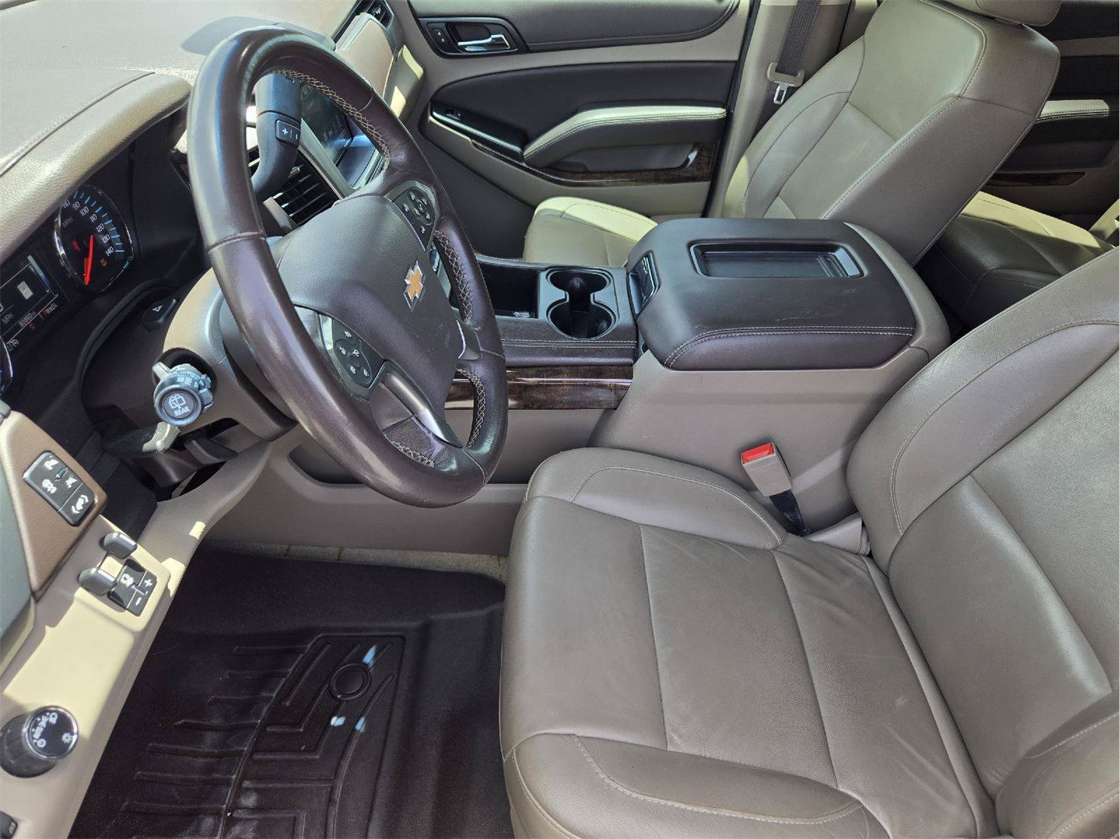 Used 2018 Chevrolet Suburban LT w/ Max Trailering Package RWD image 12