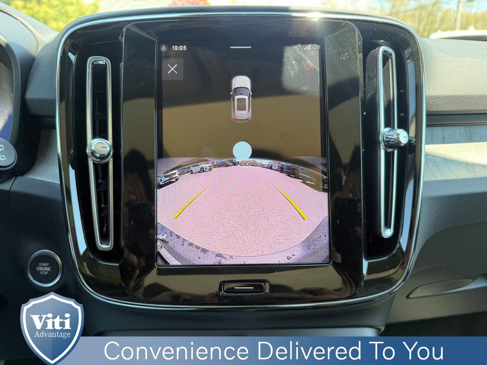 New 2026 Volvo XC40 B5 Core w/ Climate Package AWD/4WD image 16