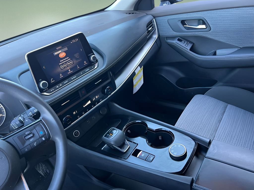 Used 2023 Nissan Rogue SV image 17