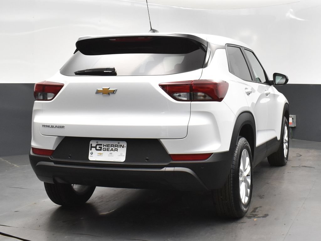 New 2025 Chevrolet TrailBlazer LS w/ LS Convenience Package FWD image 7