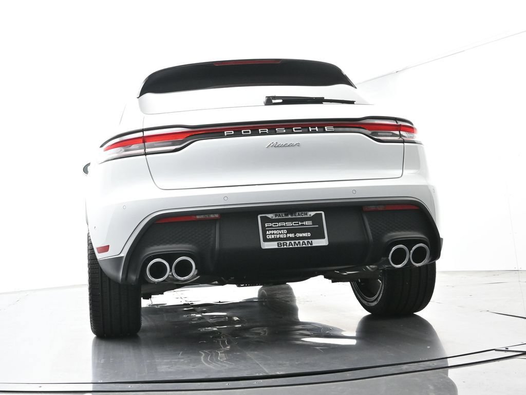 Certified 2025 Porsche Macan Turbo AWD/4WD image 52