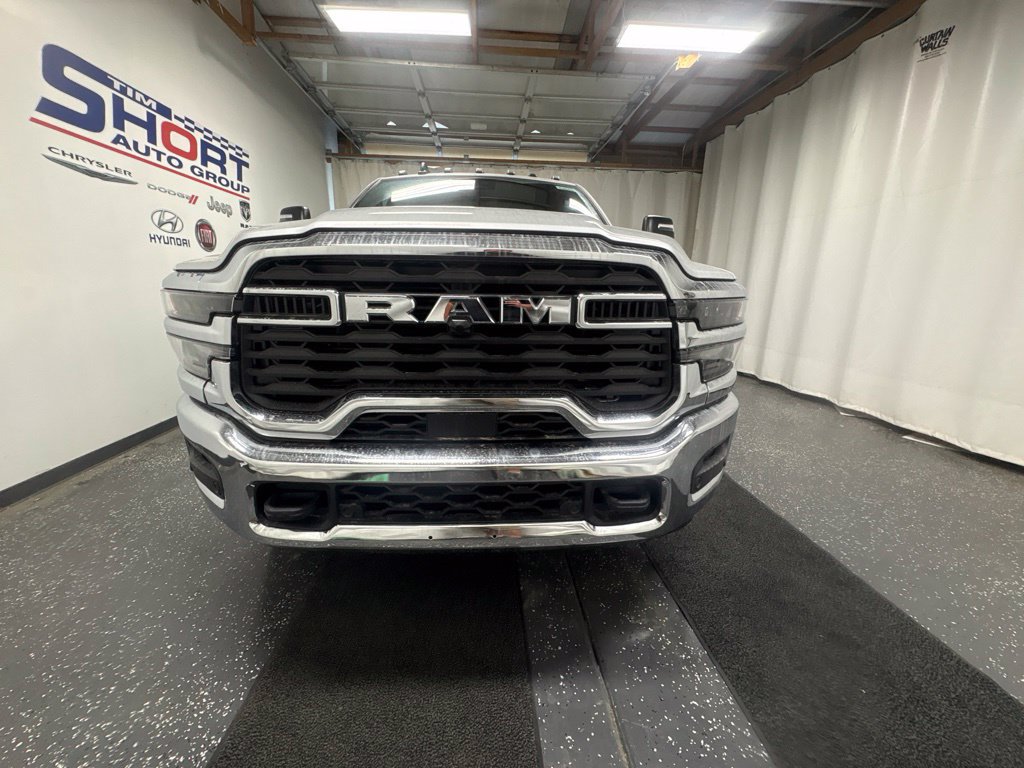 New 2027 RAM 3500 Tradesman AWD/4WD image 4