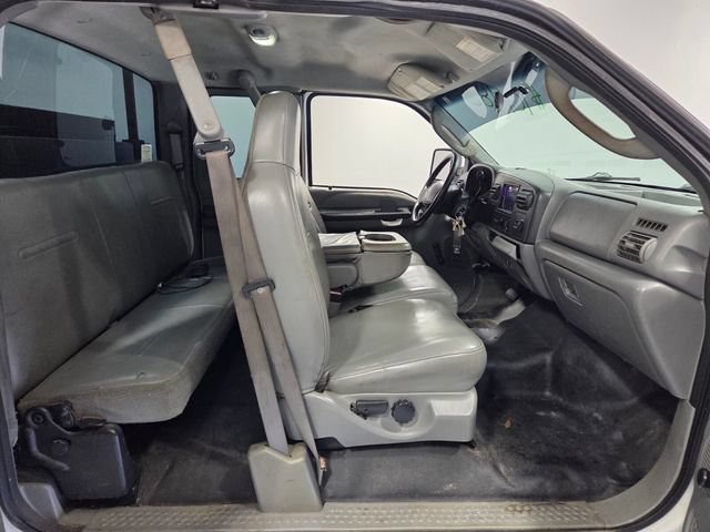 Used 2006 Ford F250 XL RWD image 13
