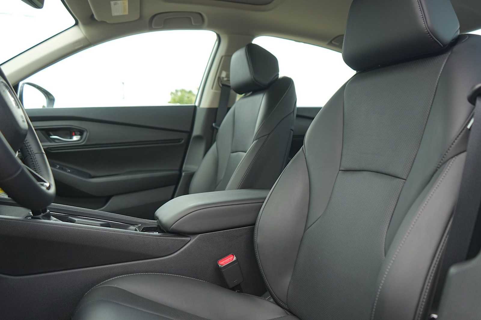 Certified 2025 Honda Accord EX-L image 11