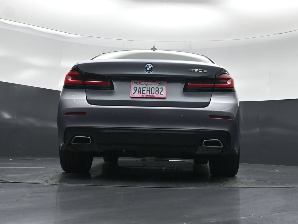 Used 2022 BMW 530e w/ Convenience Package RWD image 47