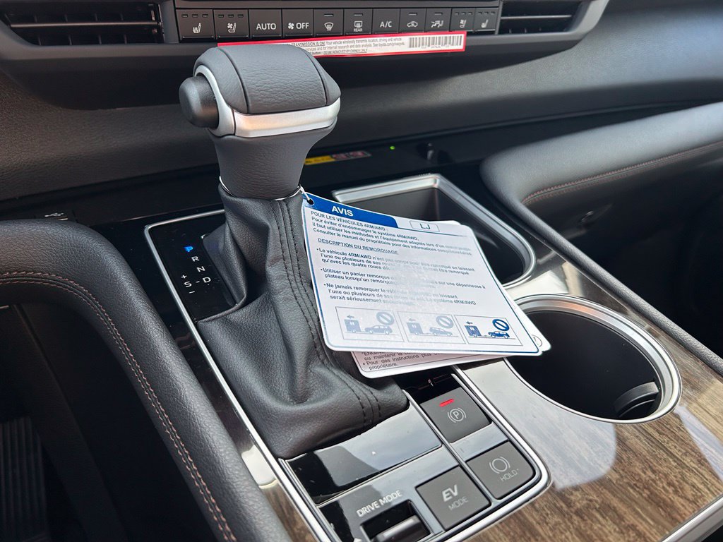 New 2026 Toyota Sienna Limited AWD/4WD image 24