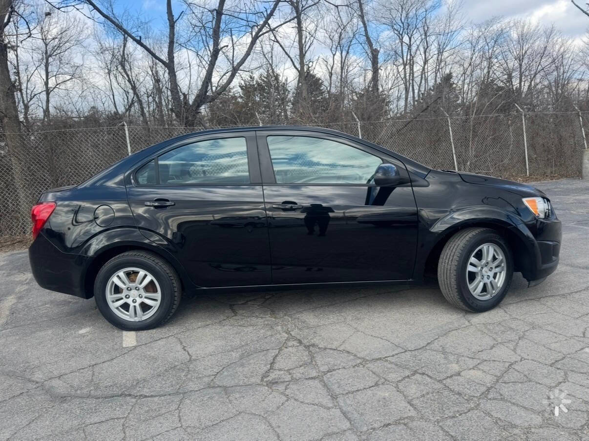 Used 2012 Chevrolet Sonic LS image 7