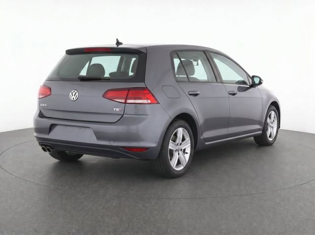 Used 2017 Volkswagen Golf Wolfsburg Edition FWD image 7