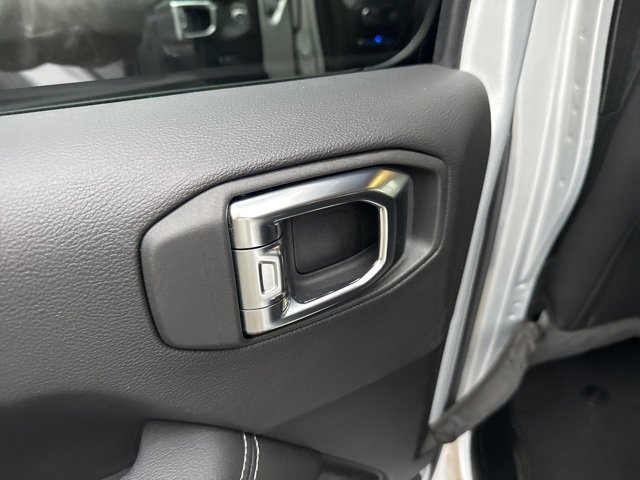 Used 2023 Jeep Wrangler Unlimited Sahara w/ Cold Weather Group image 30