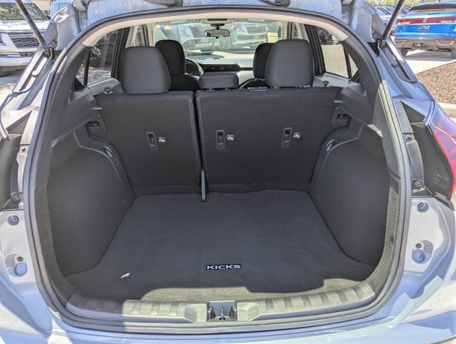 Certified 2022 Nissan Kicks SV FWD image 10