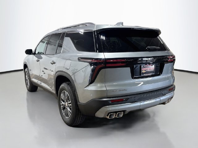 New 2027 Chevrolet Traverse LT w/ LPO, Floor Liner Package FWD image 10