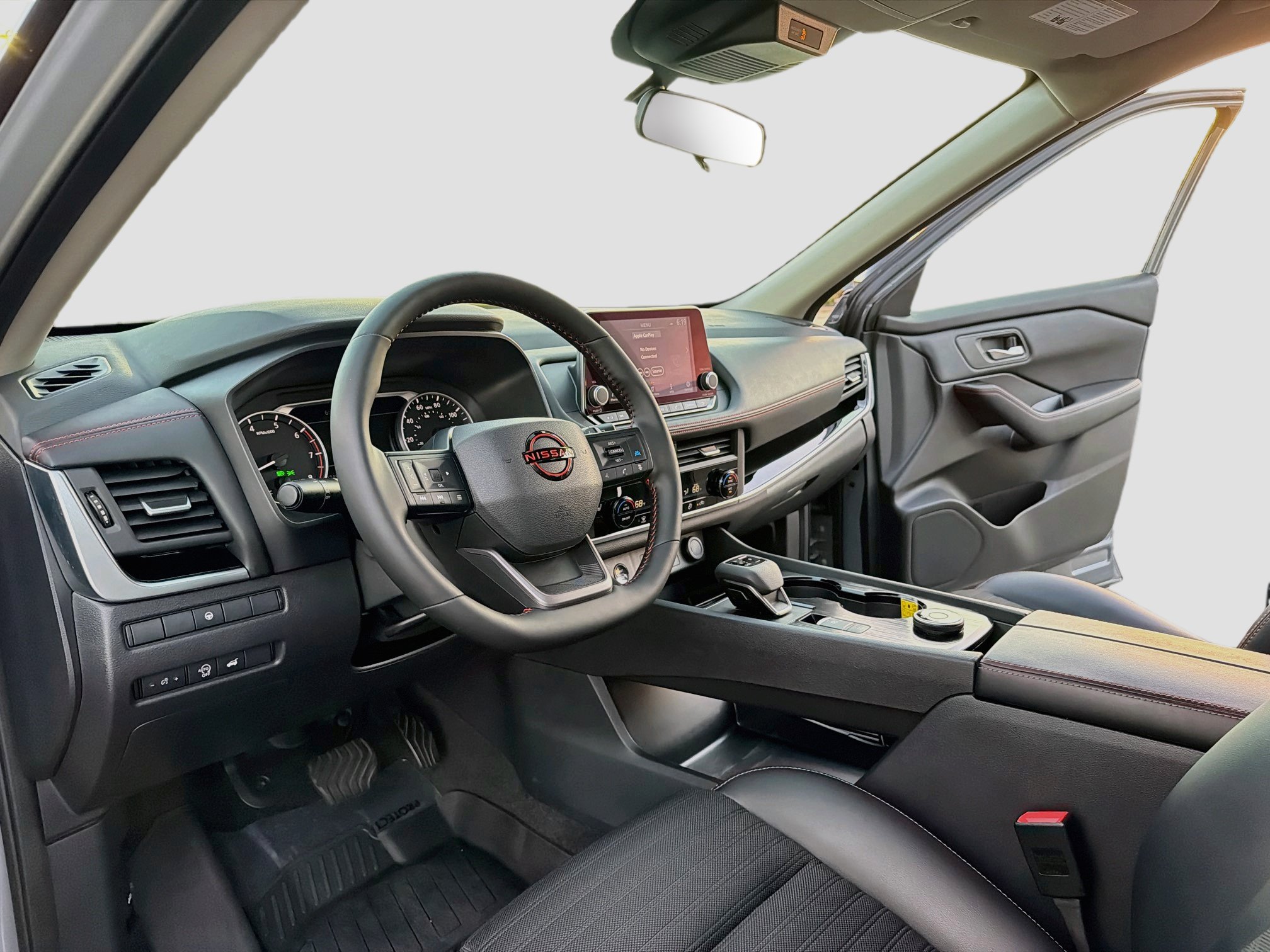 Used 2025 Nissan Rogue SV AWD/4WD image 10