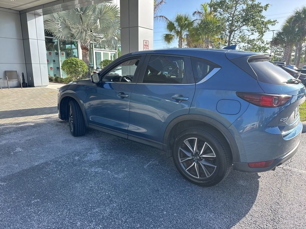 Used 2018 MAZDA CX-5 Touring w/ Preferred Equipment Package image 4