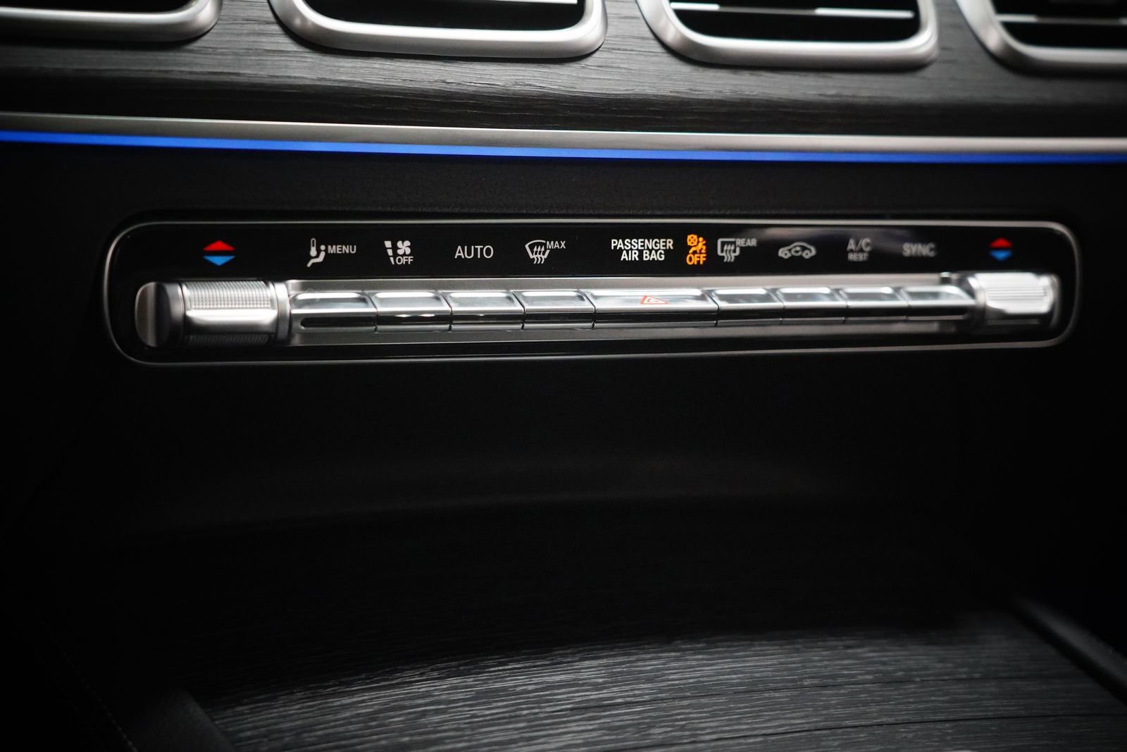 New 2026 Mercedes-Benz GLS 450 4MATIC image 30