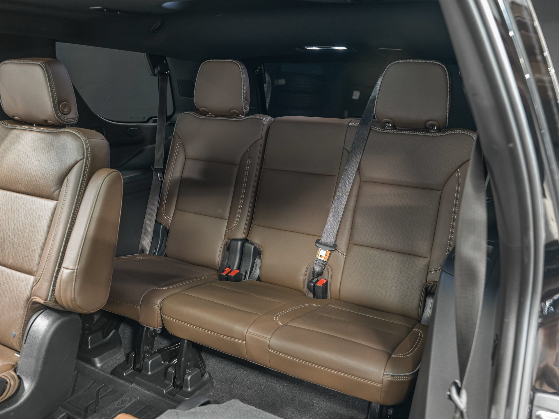Used 2021 Chevrolet Tahoe High Country AWD/4WD image 29