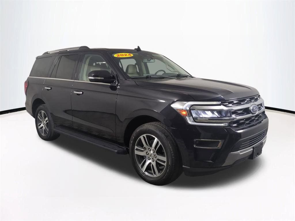 Used 2024 Ford Expedition Limited AWD/4WD image 2
