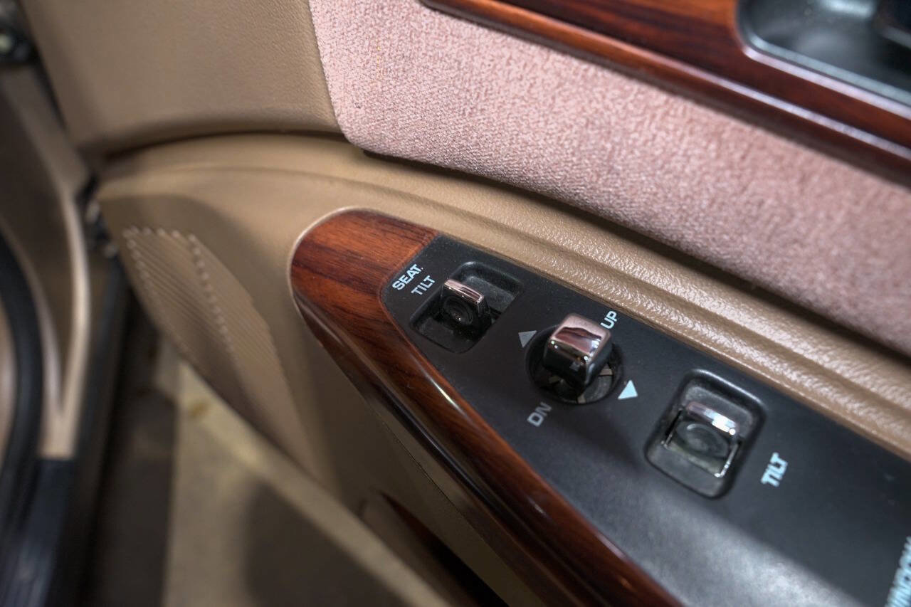 Used 1996 Chevrolet Caprice Classic image 38