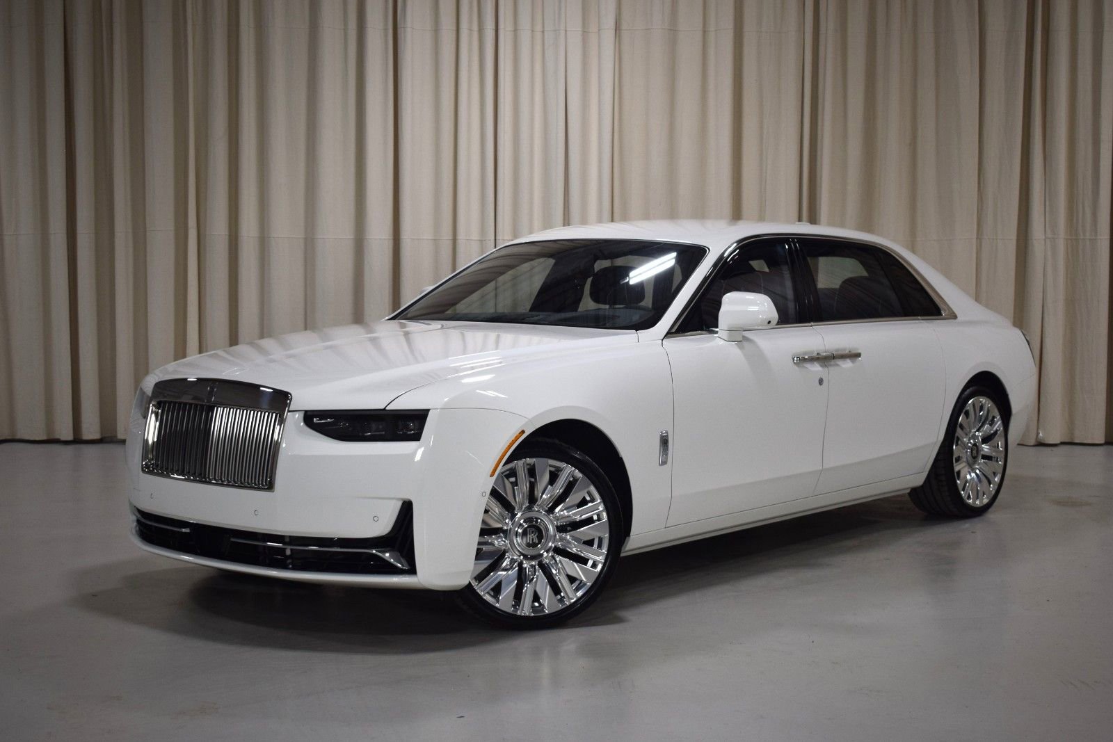New 2026 Rolls-Royce Ghost Extended Wheelbase AWD/4WD image 1