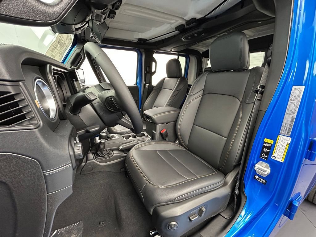 New 2026 Jeep Gladiator Sahara image 10