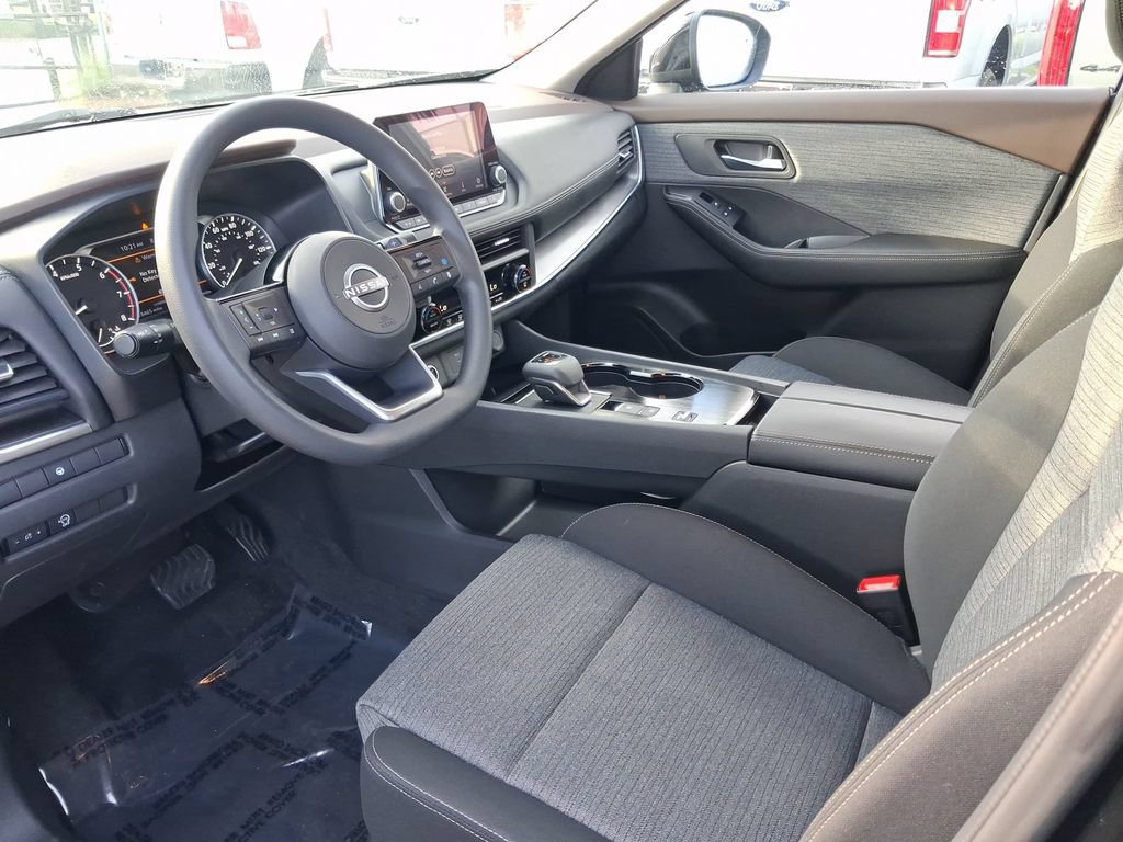 Certified 2023 Nissan Rogue SV FWD image 13