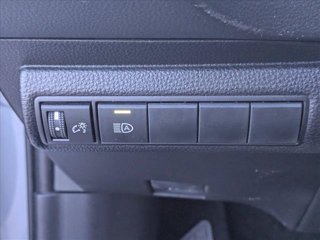 Used 2022 Toyota Corolla LE FWD image 12