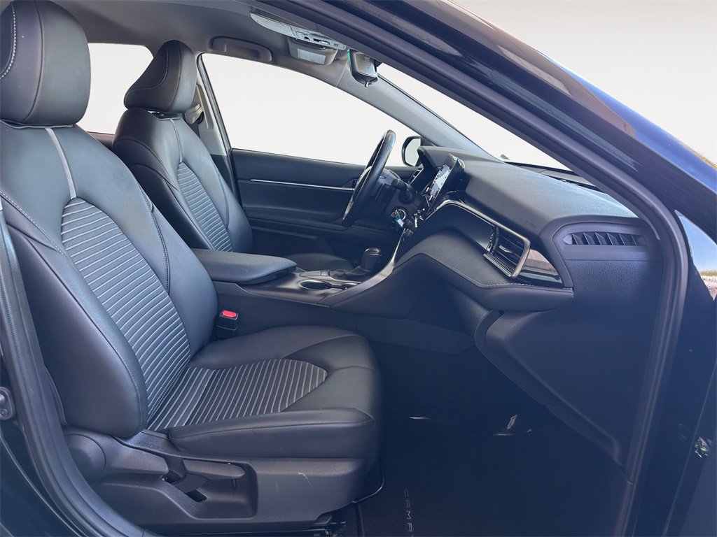 Used 2024 Toyota Camry SE image 15