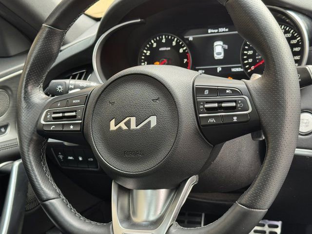 Used 2023 Kia Stinger GT2 image 14