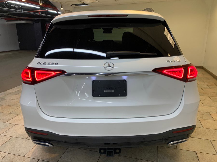 Used 2023 Mercedes-Benz GLE 350 4MATIC w/ AMG Line Exterior image 7