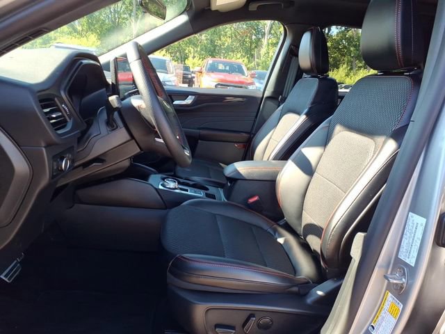 Certified 2024 Ford Escape ST-Line AWD/4WD image 16