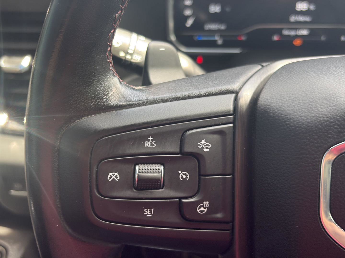 Used 2022 GMC Sierra 1500 AT4X image 33