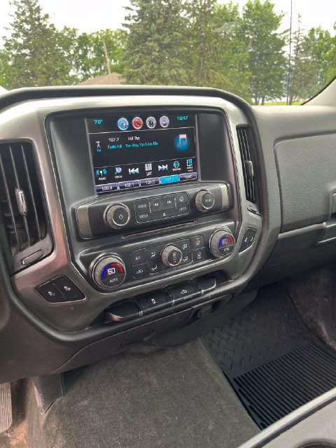Used 2017 Chevrolet Silverado 1500 LT w/ All Star Edition AWD/4WD image 12
